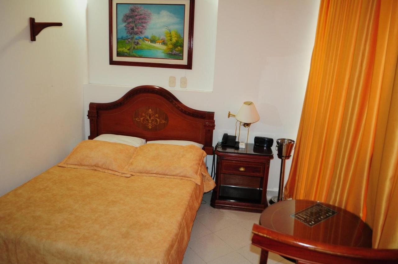 Hotel Quinta Avenida Cúcuta Zewnętrze zdjęcie
