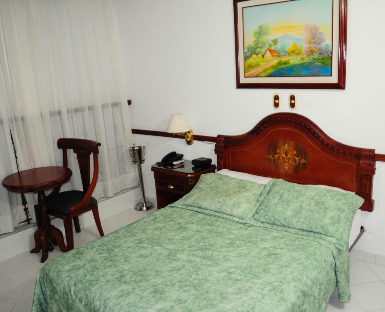 Hotel Quinta Avenida Cúcuta Zewnętrze zdjęcie